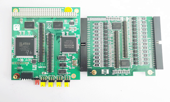 PCM-3240 10 REV A1  01-5      19C3M24000    4-axis Stepping and Servo Motor  Control PC/104 Card
