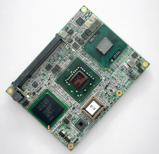 SOM-5786  REV  A1  19C6578604   BIOS PA01   Intel® Core™2 Duo Processor GME965 COM-Express Basic Module